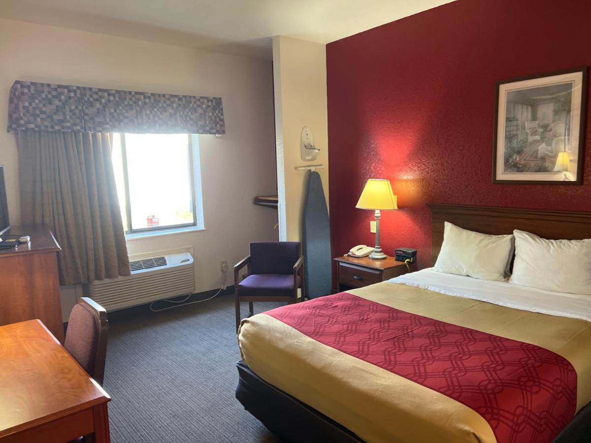 Express Inn & Suites Decatur Dış mekan fotoğraf