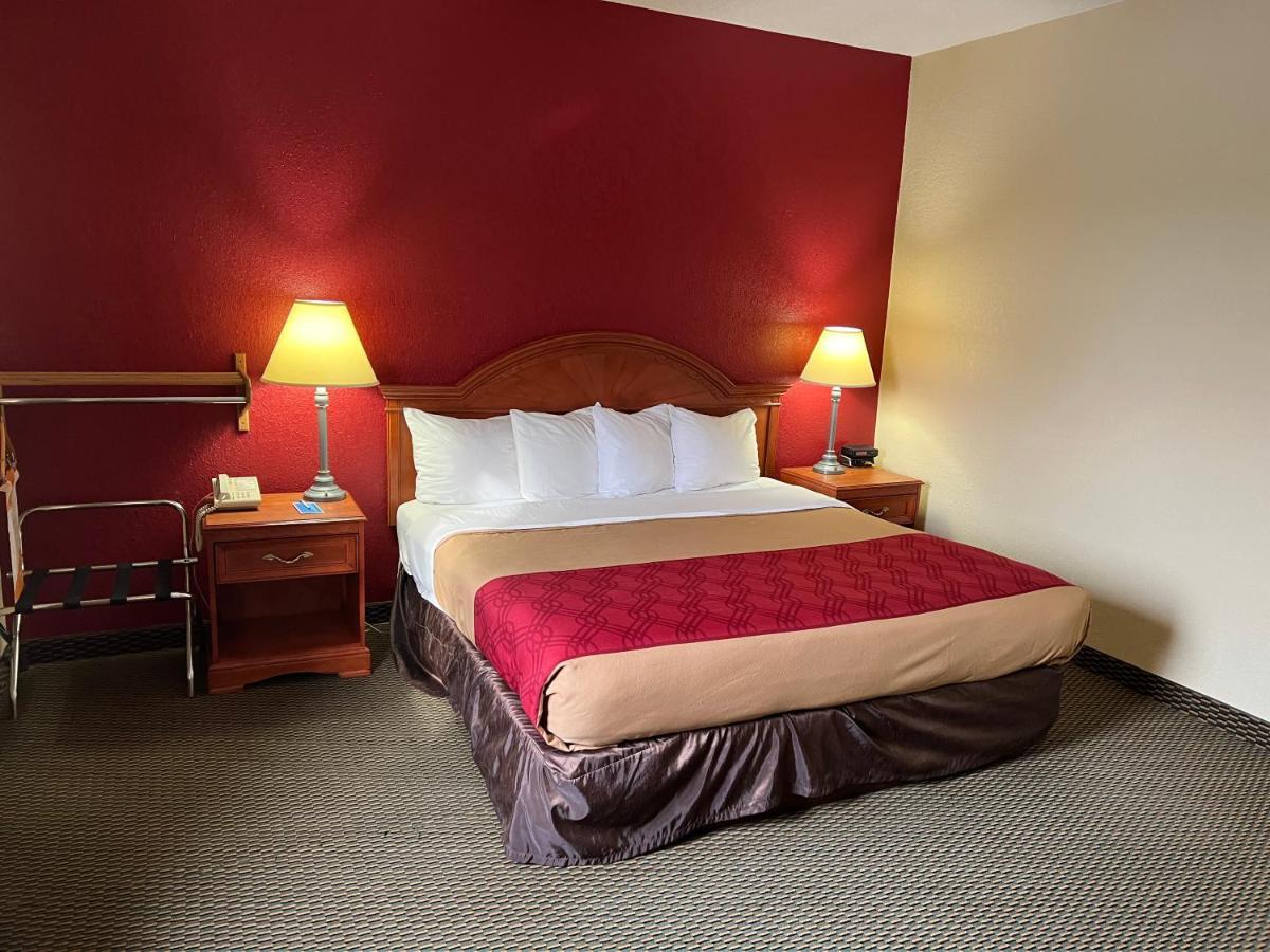 Express Inn & Suites Decatur Dış mekan fotoğraf